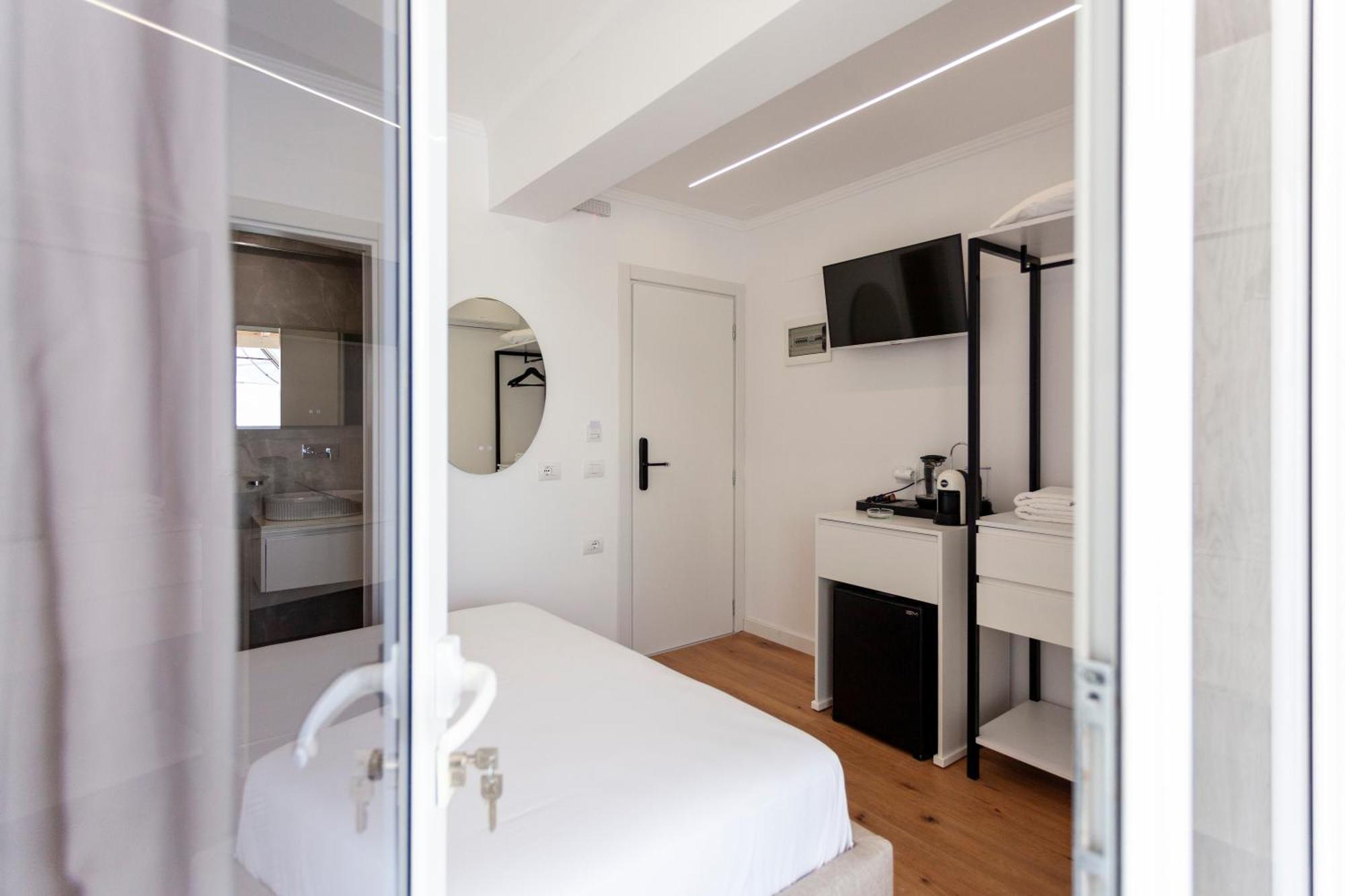 Ionio Rooms Himarë Exterior foto