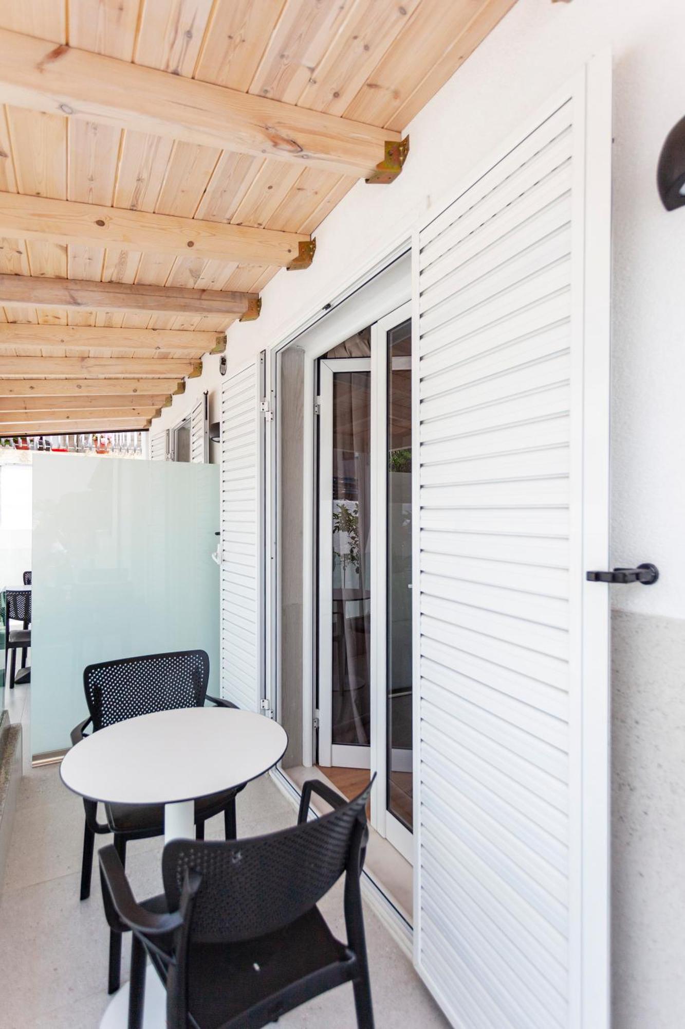 Ionio Rooms Himarë Exterior foto